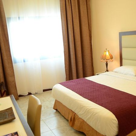 Arcadia Hotel Suites 샤르자 외부 사진