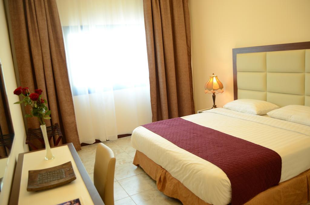 Arcadia Hotel Suites 샤르자 외부 사진