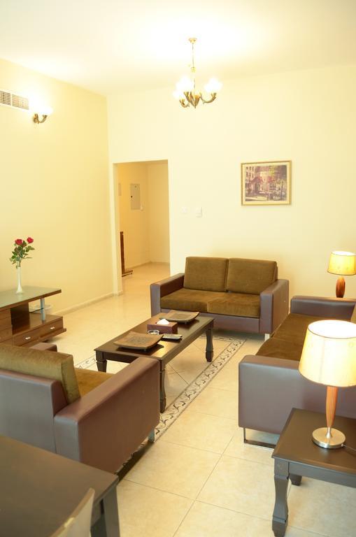 Arcadia Hotel Suites 샤르자 외부 사진